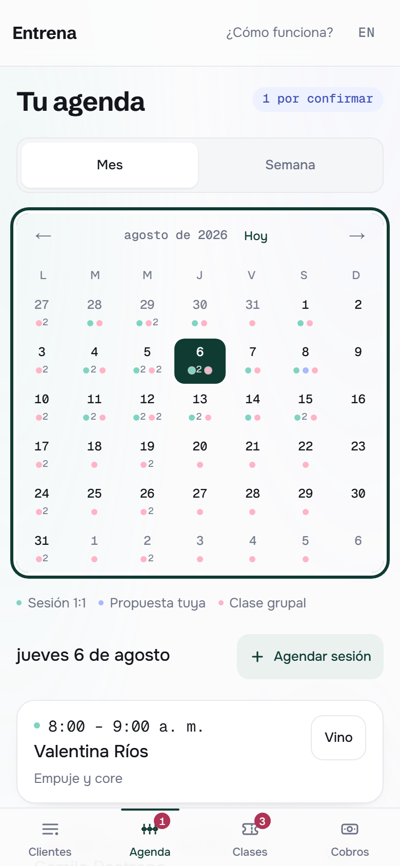 La agenda del entrenador: el calendario del mes con puntos de colores y las sesiones del día seleccionado.